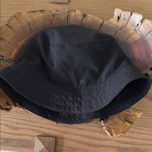 Lululemon Black Bucket Hat